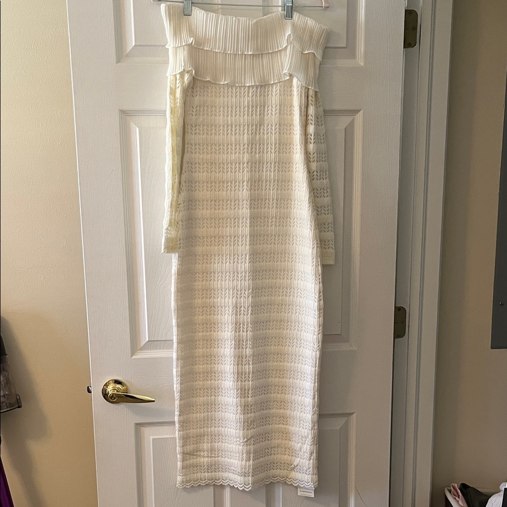 Commense Strapless Cream Dress
